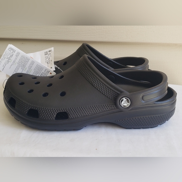 Crocs Classic Clog Unisex Slip On Shoe Ultra Light Water-Friendly Sandals - Picture 3 of 5